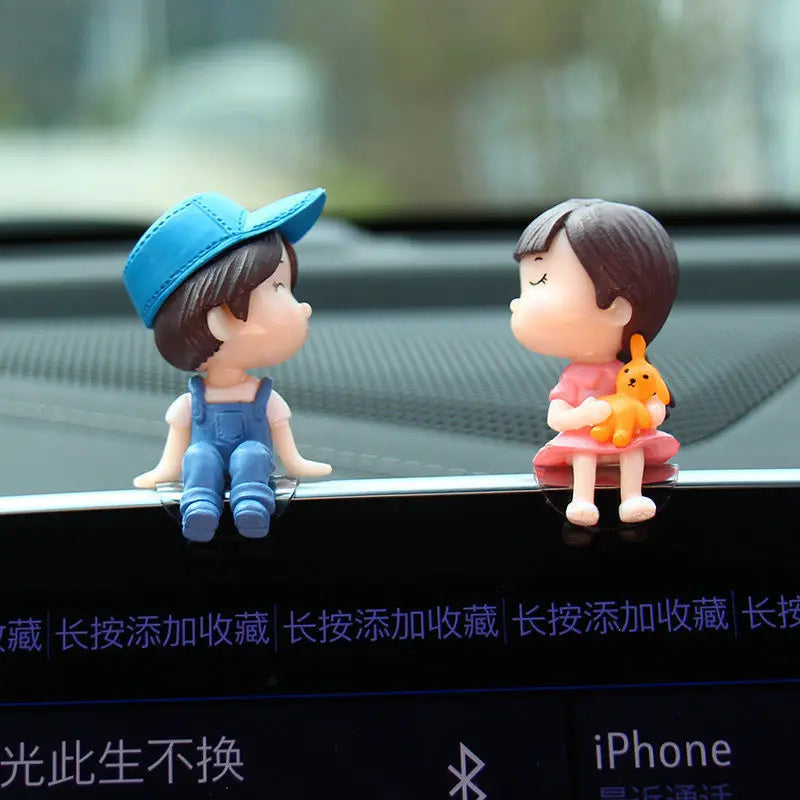 Cute Couple Car Dashboard Figurines – Resin Balloon Ornament Decoration