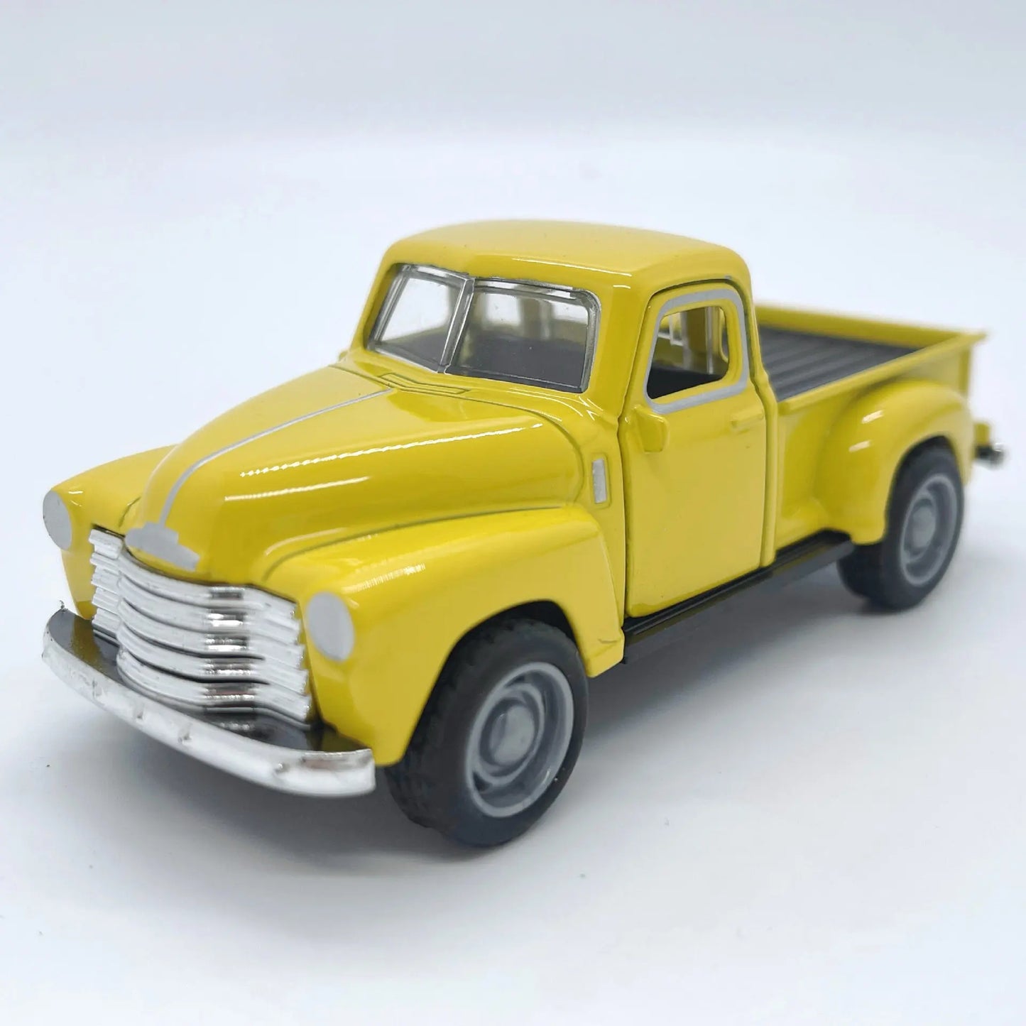 1:43 Diecast Pickup Truck Model – Pull-Back Collector Toy